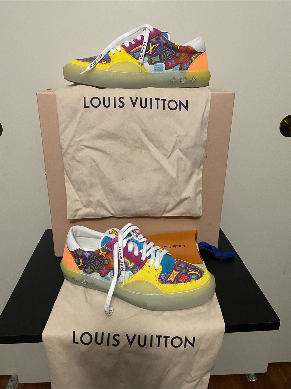 Authentic Men’s Louis Vuitton Ollie Richelieu Psychedelic Monogram sneakers